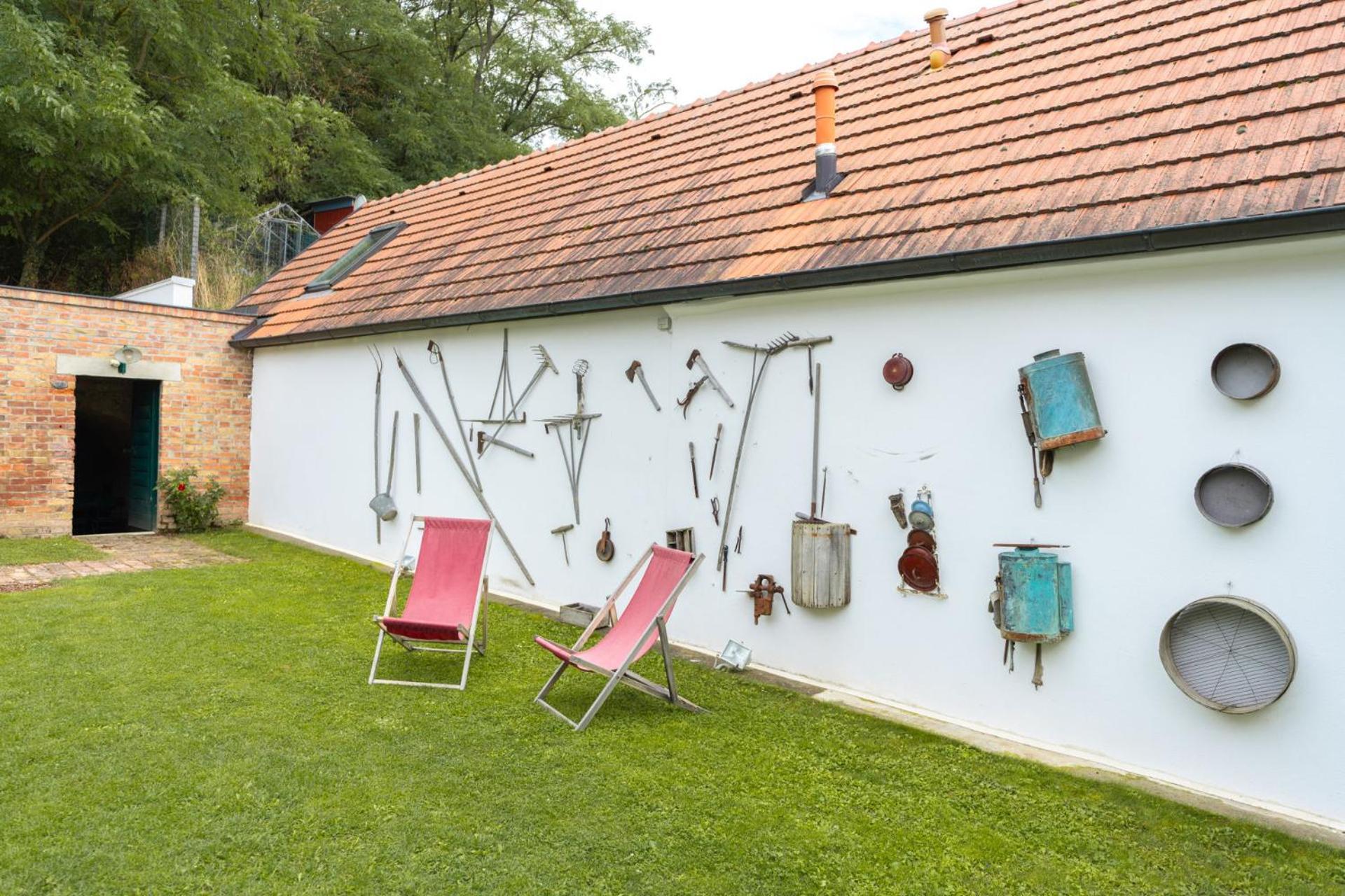 Winzerhof Kuessler - Weinviertel Hotel Stillfried Екстериор снимка